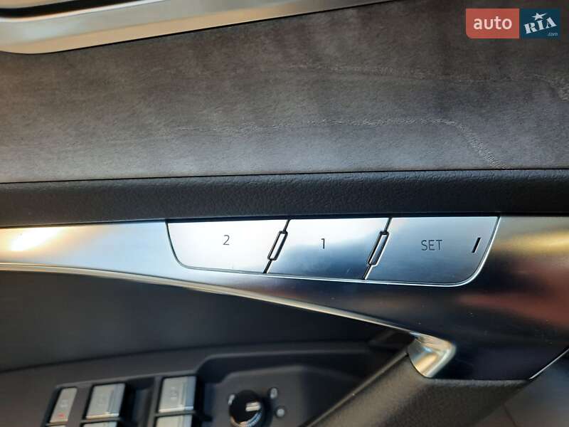 Седан Audi A6 2023 в Хмельницькому
