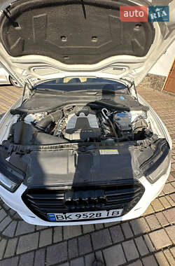 Седан Audi A6 2011 в 