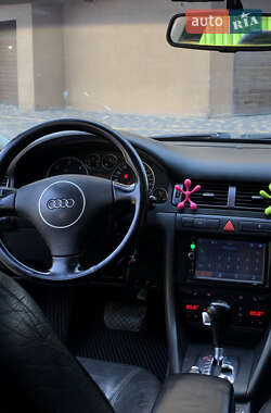 Универсал Audi A6 2004 в 