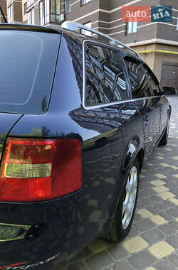 Универсал Audi A6 2004 в 
