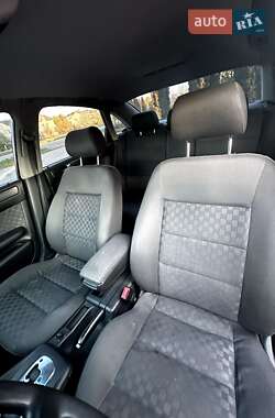 Седан Audi A6 2002 в 