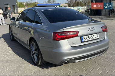 Седан Audi A6 2014 в 