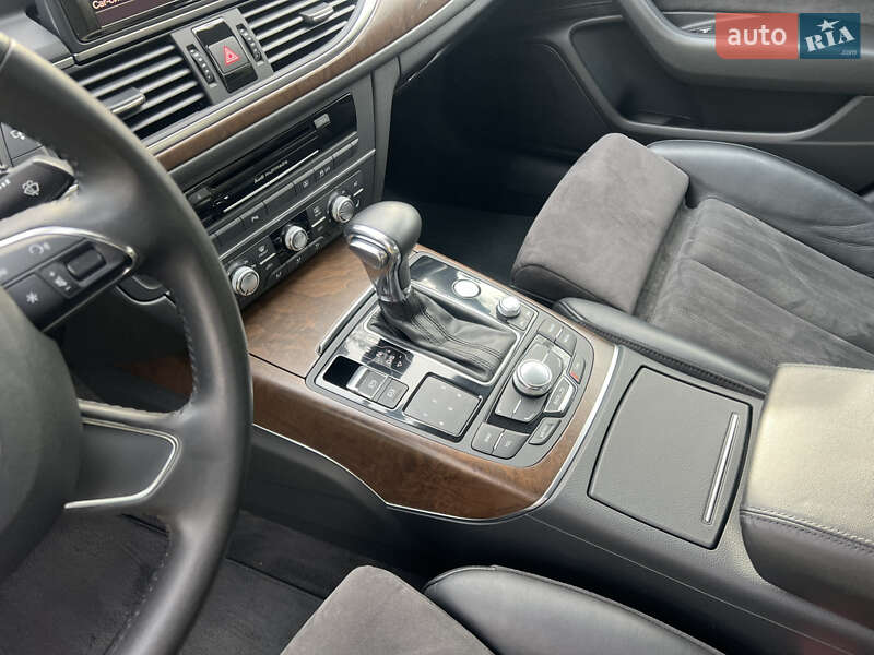 Седан Audi A6 2012 в Киеве