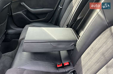 Седан Audi A6 2012 в 