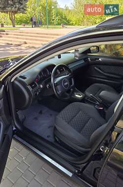 Универсал Audi A6 2004 в 