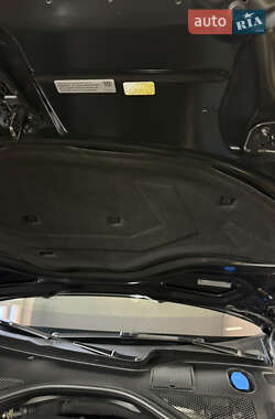 Седан Audi A6 2012 в 