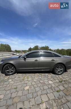 Седан Audi A6 2012 в 