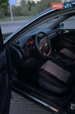 Седан Audi A6 1997 в 