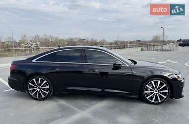 Седан Audi A6 2019 в 