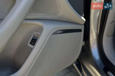 Седан Audi A6 2013 в 