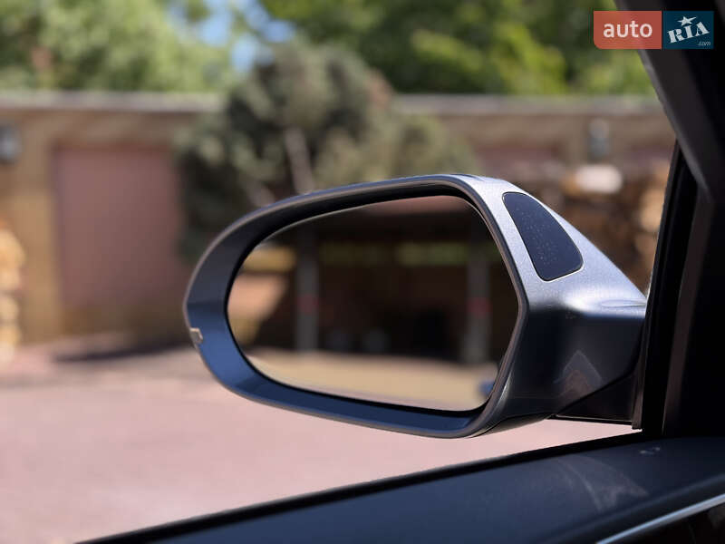 Седан Audi A6 2013 в Мукачево