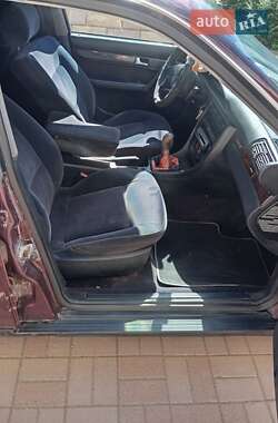 Универсал Audi A6 1995 в 