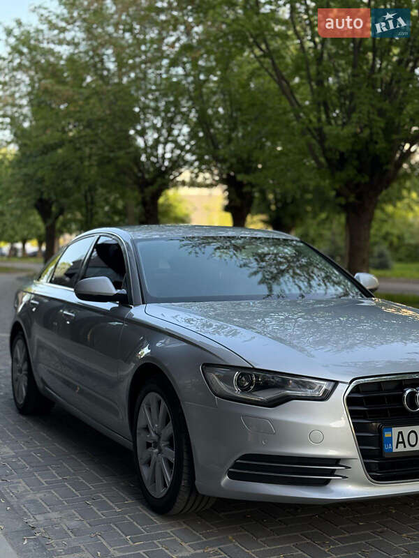Седан Audi A6 2011 в Ужгороде