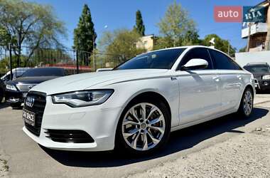 Седан Audi A6 2012 в 