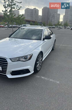 Седан Audi A6 2018 в 