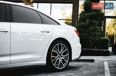 Седан Audi A6 2018 в 