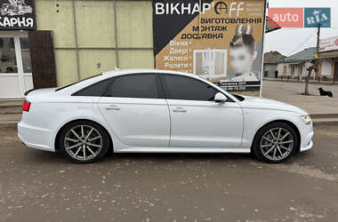Седан Audi A6 2015 в 
