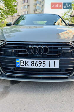 Седан Audi A6 2021 в 