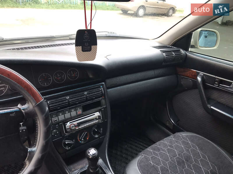 Універсал Audi A6 1995 в Волочиську