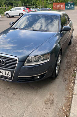 Седан Audi A6 2004 в 