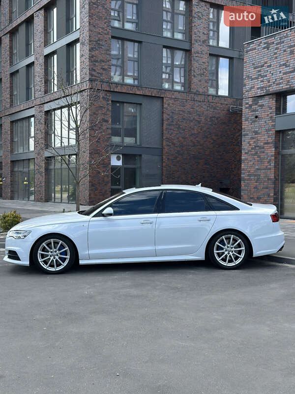 Седан Audi A6 2017 в Киеве