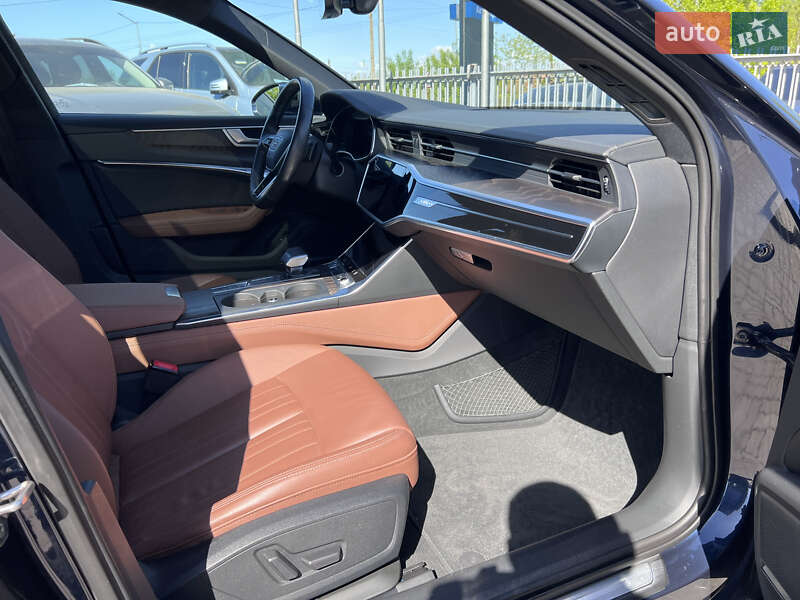 Седан Audi A6 2020 в Нововолынске