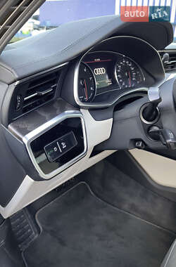 Седан Audi A6 2018 в 
