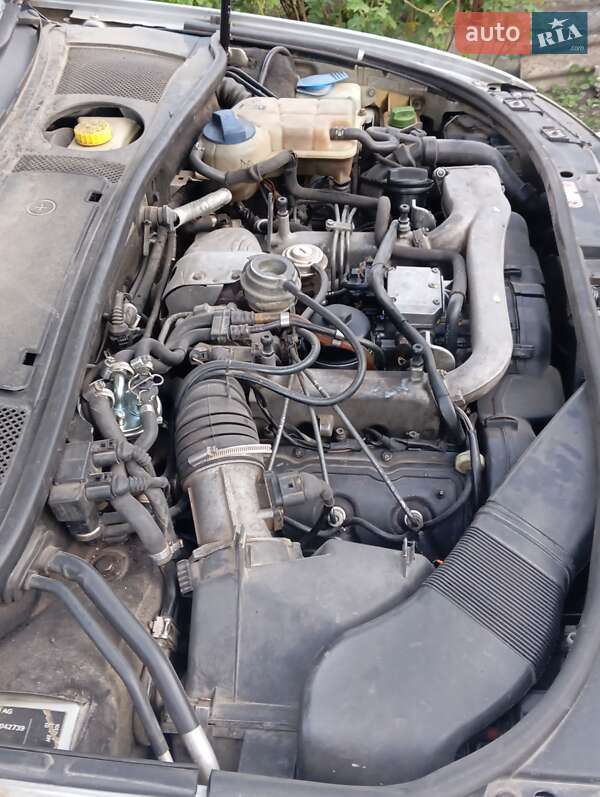 Седан Audi A6 2002 в Кельменцах