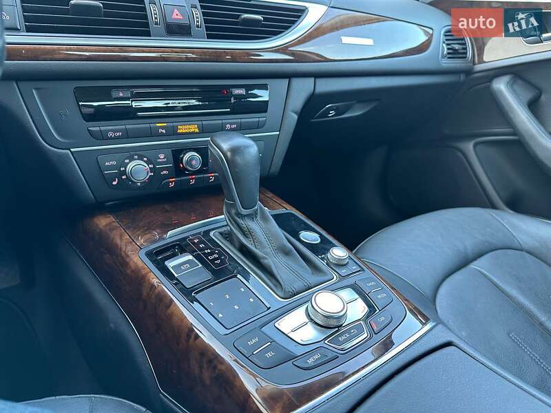 Седан Audi A6 2015 в Львове