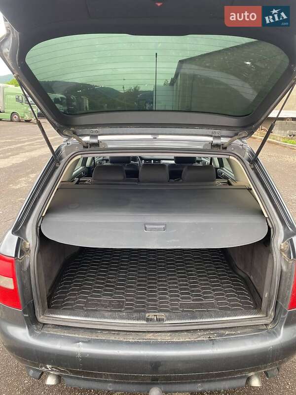 Универсал Audi A6 2003 в Хусте