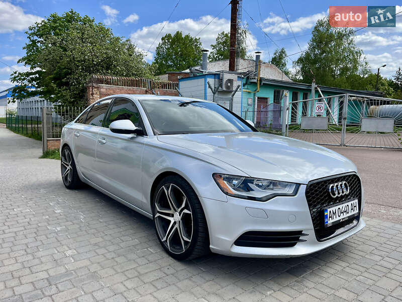 Седан Audi A6 2012 в Коростене