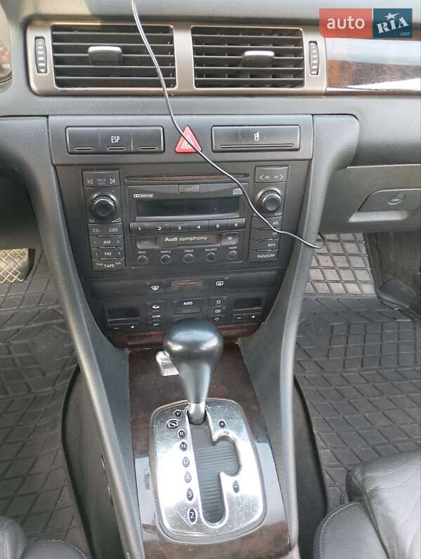 Седан Audi A6 2001 в Киеве