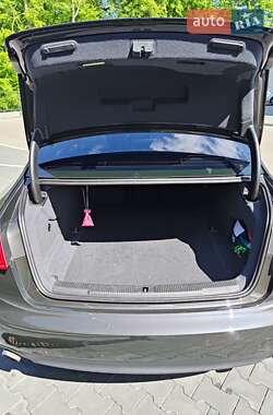 Седан Audi A6 2013 в 