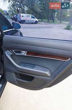 Седан Audi A6 2006 в 