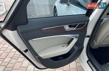 Седан Audi A6 2021 в 
