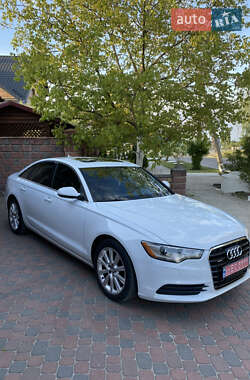 Седан Audi A6 2015 в 