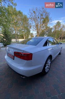 Седан Audi A6 2015 в 