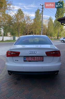 Седан Audi A6 2015 в 