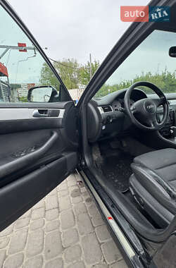 Универсал Audi A6 2003 в 