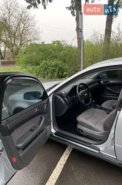 Седан Audi A6 1998 в 