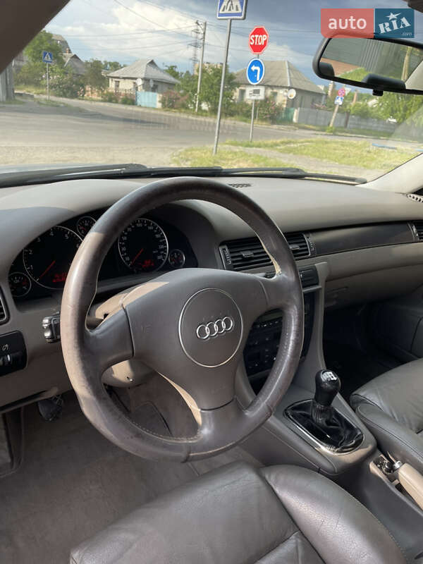 Седан Audi A6 2001 в Кременчуге