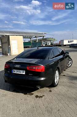 Седан Audi A6 2012 в 