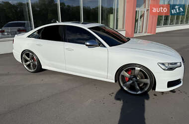 Седан Audi A6 2015 в 