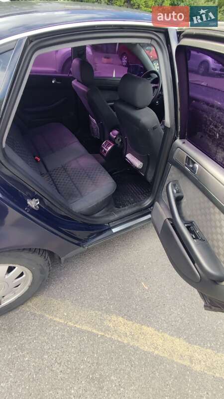 Седан Audi A6 1998 в Вишневому