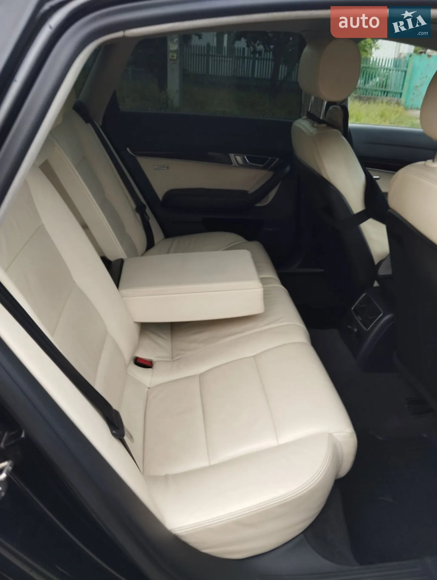 2010 Audi A6 - мініатюра 7