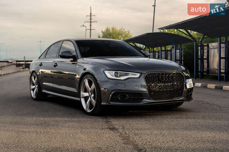 Седан Audi A6 2012 в 
