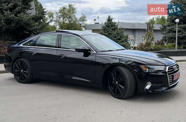 Седан Audi A6 2019 в 