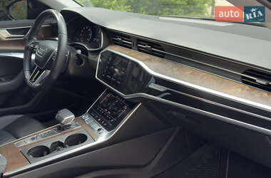 Седан Audi A6 2020 в 