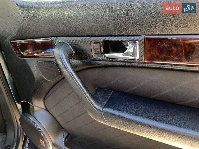 Седан Audi A6 1996 в Львове