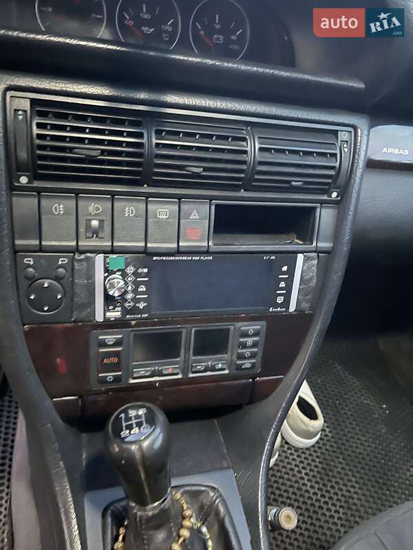 Седан Audi A6 1996 в Львове